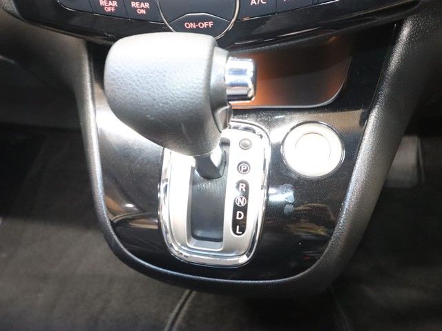 NISSAN SERENA  S-HYBRID 2015 Image 31