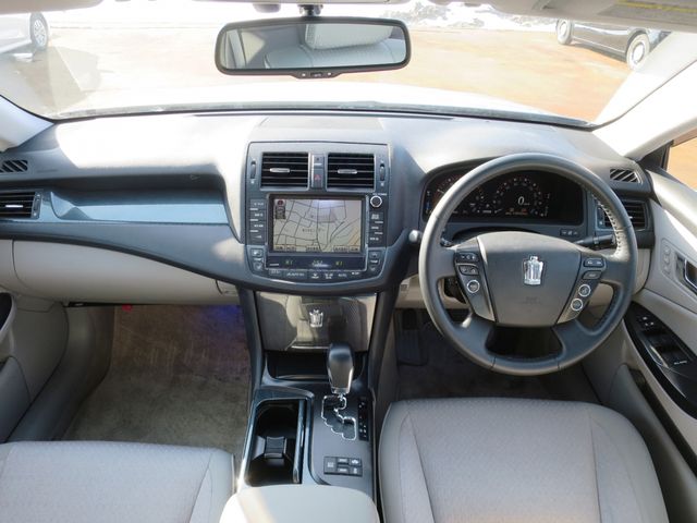 TOYOTA CROWN SEDAN HYBRID 2008 Image 31