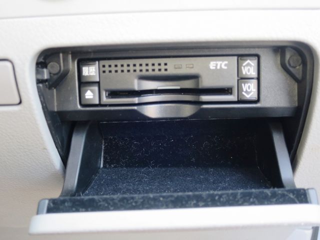 TOYOTA CROWN SEDAN HYBRID 2008 Image 31