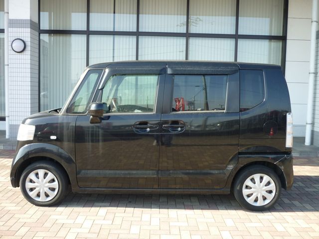 HONDA N BOX 2017 Image 31