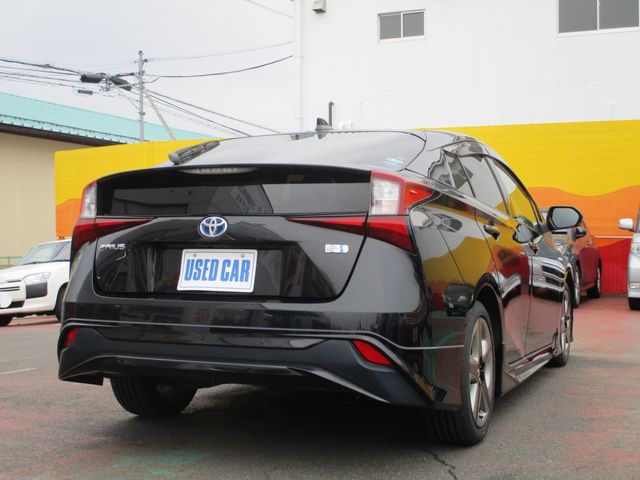 TOYOTA PRIUS 2019 Image 31