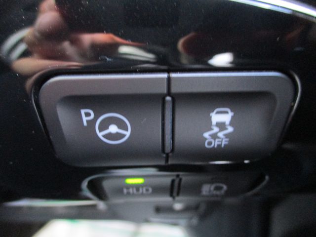 TOYOTA PRIUS 2019 Image 31