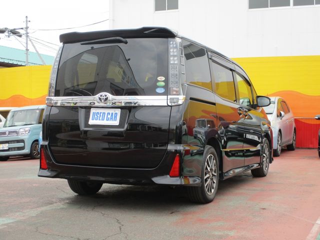 TOYOTA VOXY 2015 Image 31