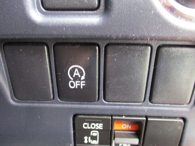 TOYOTA VOXY 2015 Image 31