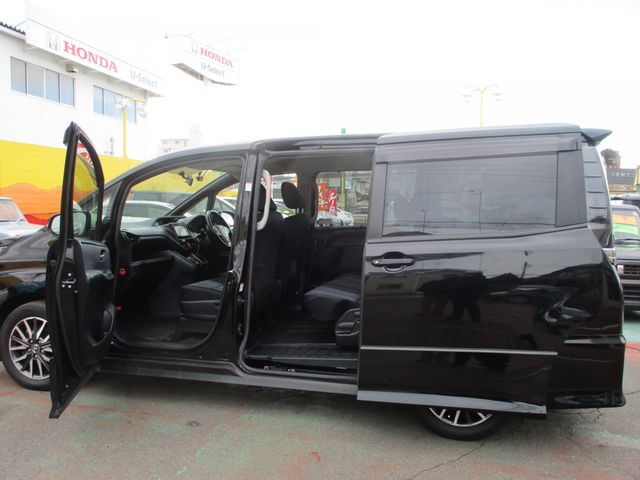 TOYOTA VOXY 2015 Image 31