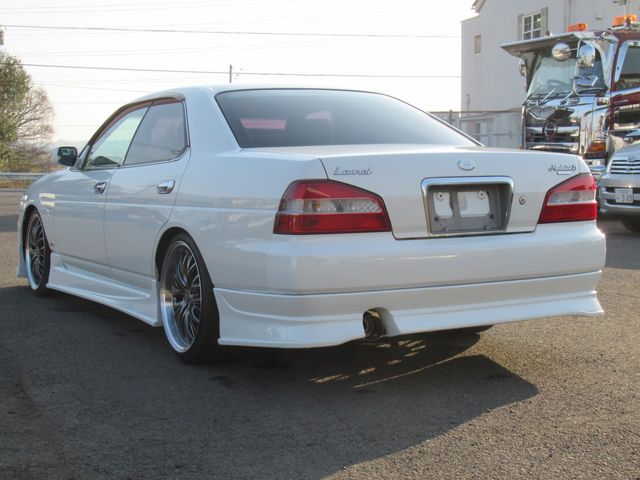 NISSAN LAUREL 2000 Image 31