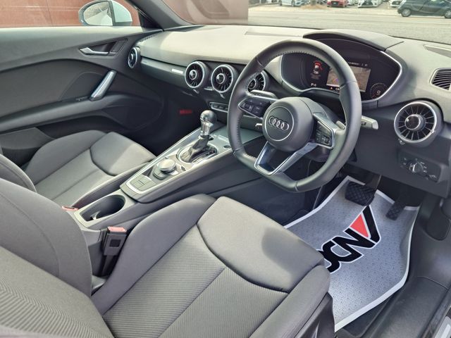 AUDI TT COUPE 2017 Image 31