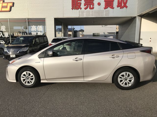 TOYOTA PRIUS 4WD 2017 Image 31