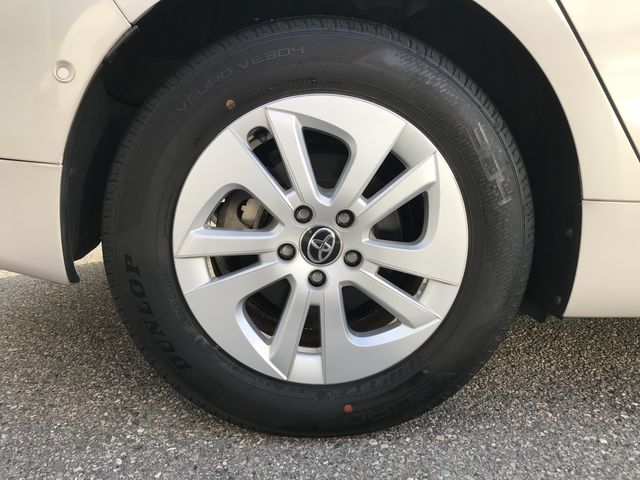 TOYOTA PRIUS 4WD 2017 Image 31