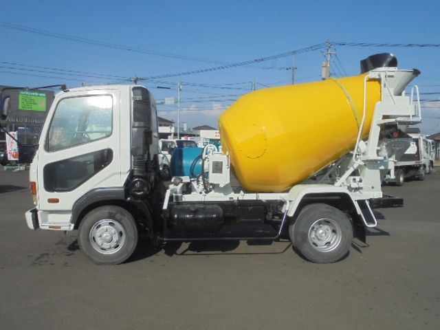 MITSUBISHI FUSOU FIGHTER 2002 Image 31