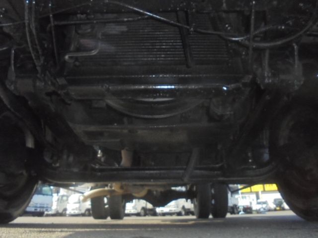 MITSUBISHI FUSOU FIGHTER 2002 Image 31