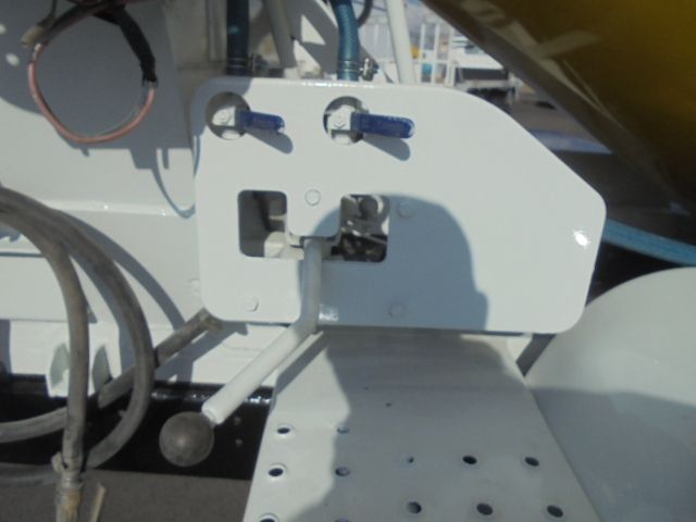 MITSUBISHI FUSOU FIGHTER 2002 Image 31