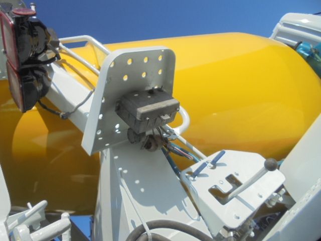 MITSUBISHI FUSOU FIGHTER 2002 Image 31