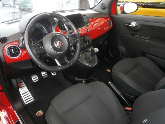 FIAT ABARTH 595 2019 Image 31