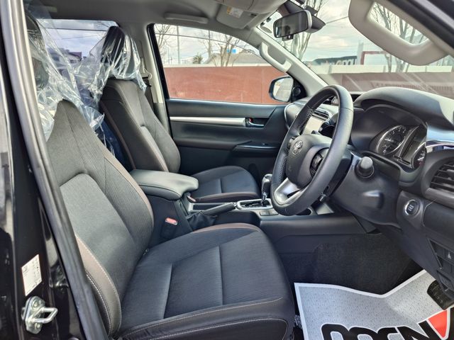 TOYOTA HILUX 4WD 2021 Image 31