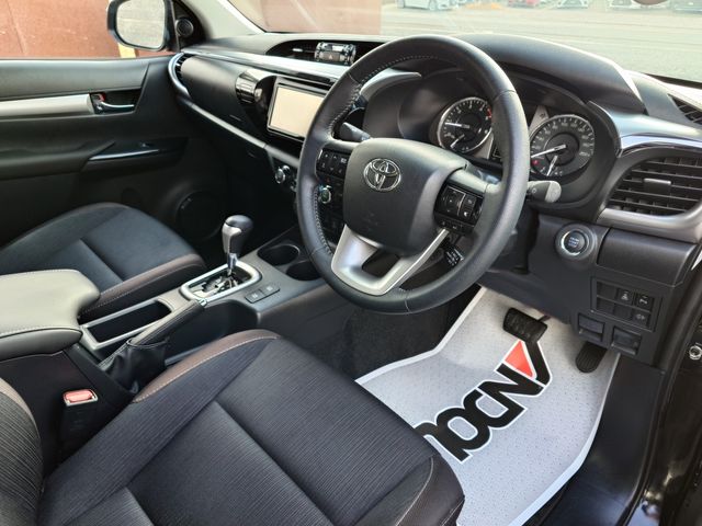 TOYOTA HILUX 4WD 2021 Image 31