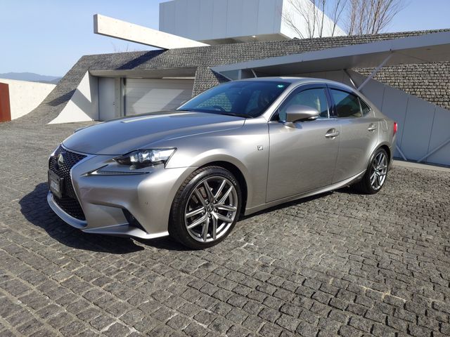 TOYOTA LEXUS IS300H 2013 Image 31