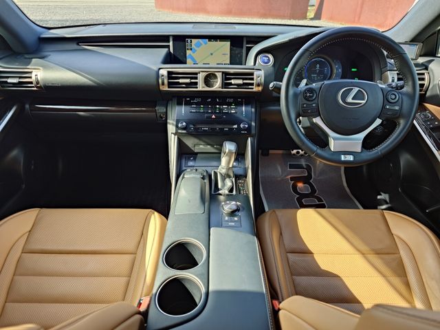 TOYOTA LEXUS IS300H 2013 Image 31