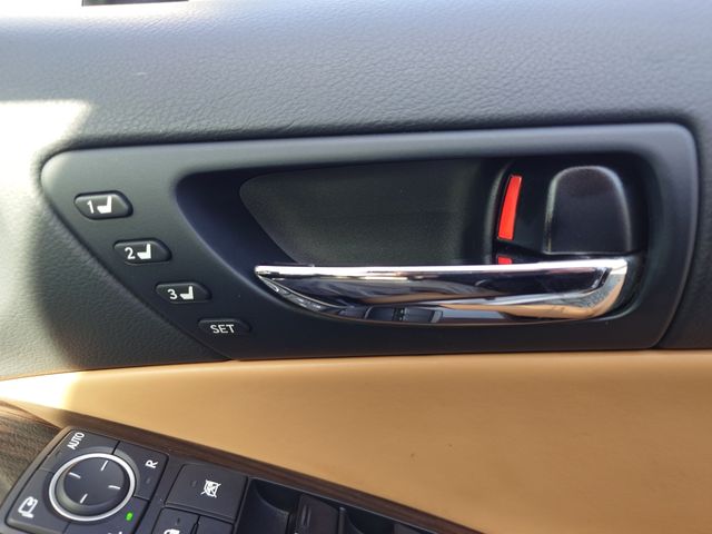 TOYOTA LEXUS IS300H 2013 Image 31