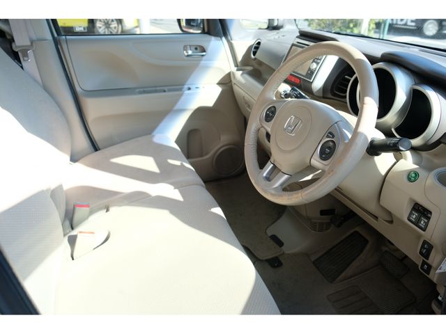 HONDA N BOX 2013 Image 31