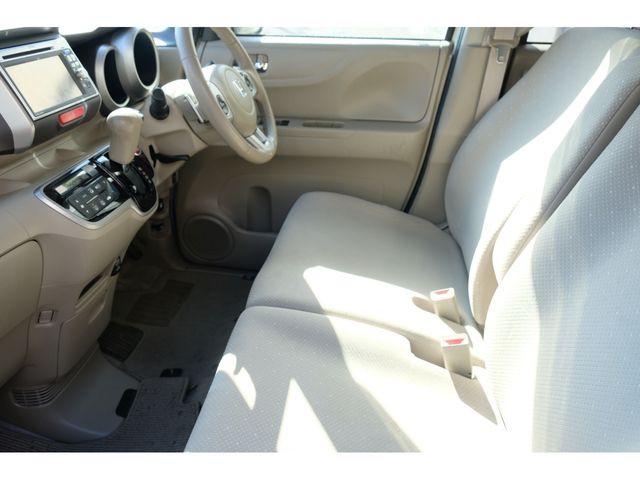 HONDA N BOX 2013 Image 31