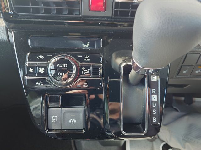 DAIHATSU TANTO CUSTOM 2025 Image 31