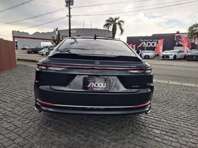 TOYOTA CROWN SEDAN HYBRID 2024 Image 31