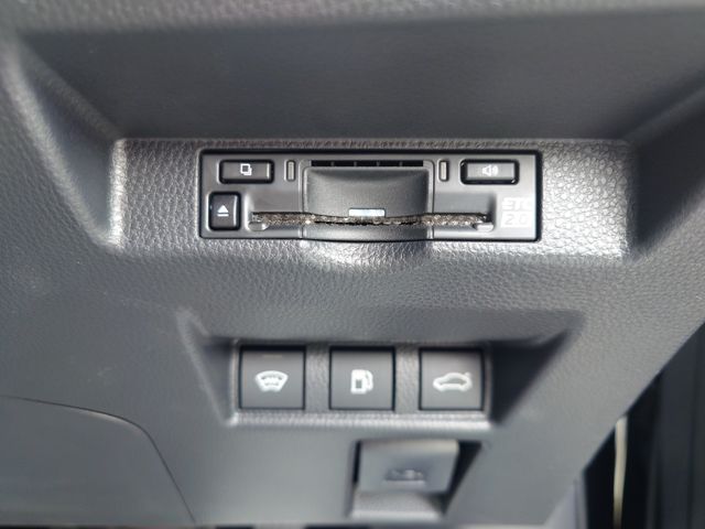 TOYOTA CROWN SEDAN HYBRID 2024 Image 31