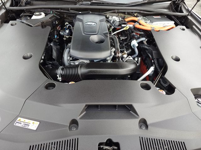 TOYOTA CROWN SEDAN HYBRID 2024 Image 31