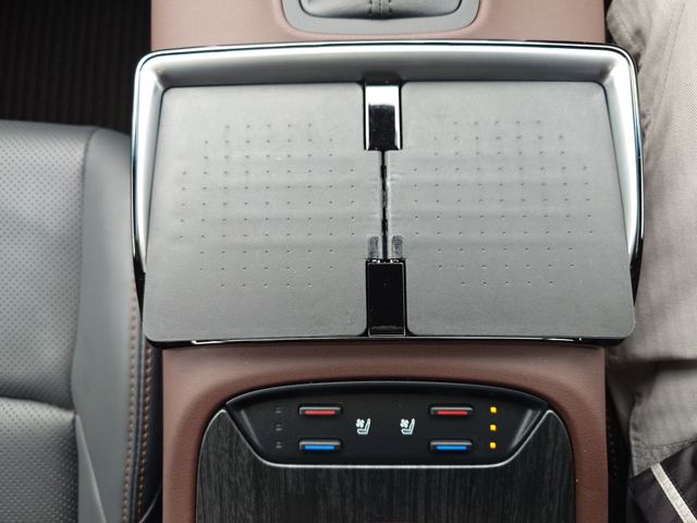 TOYOTA HARRIER HYBRID 2024 Image 31