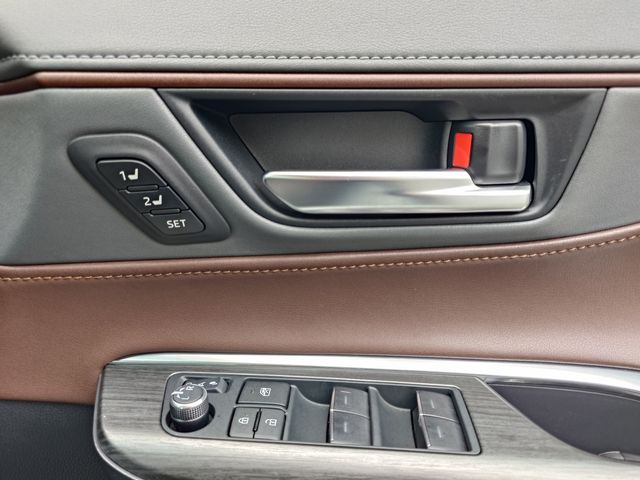 TOYOTA HARRIER HYBRID 2024 Image 31