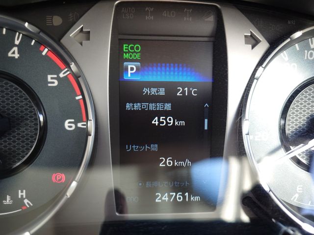 TOYOTA HILUX 4WD 2021 Image 31