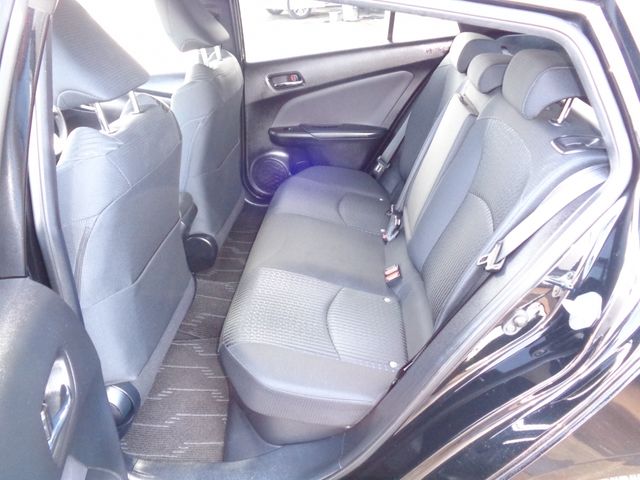 TOYOTA PRIUS 2016 Image 31