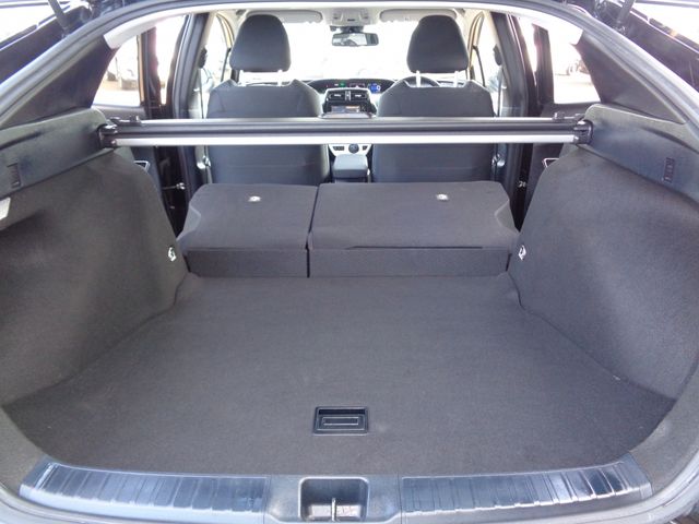 TOYOTA PRIUS 2016 Image 31