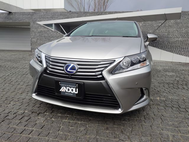 TOYOTA LEXUS HS250H 2017 Image 31
