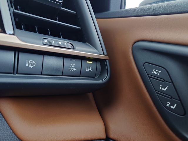 TOYOTA CROWN ESTATE 4WD 2025 Image 31