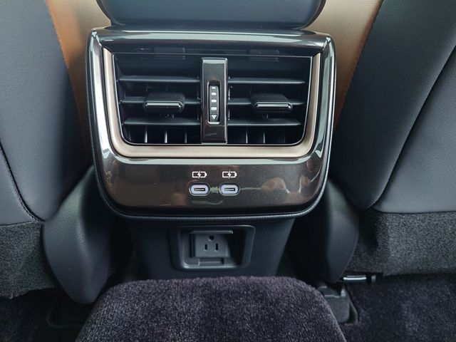 TOYOTA CROWN ESTATE 4WD 2025 Image 31