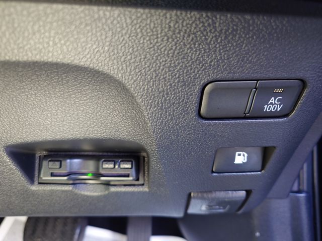 TOYOTA PRIUS 2022 Image 31