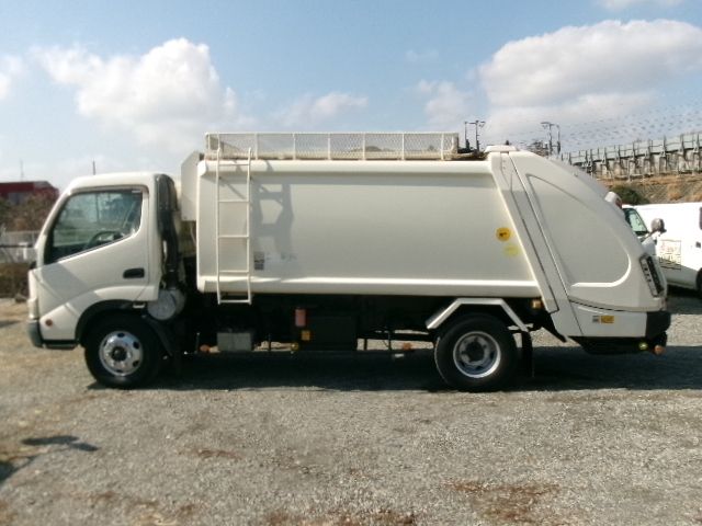 HINO DUTRO 2007 Image 31