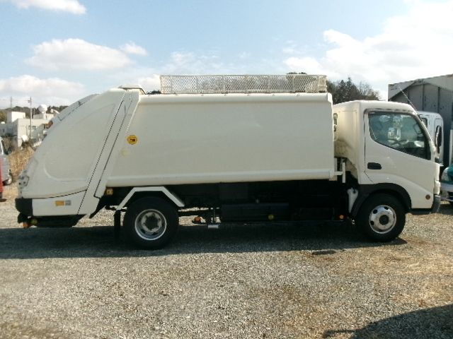 HINO DUTRO 2007 Image 31