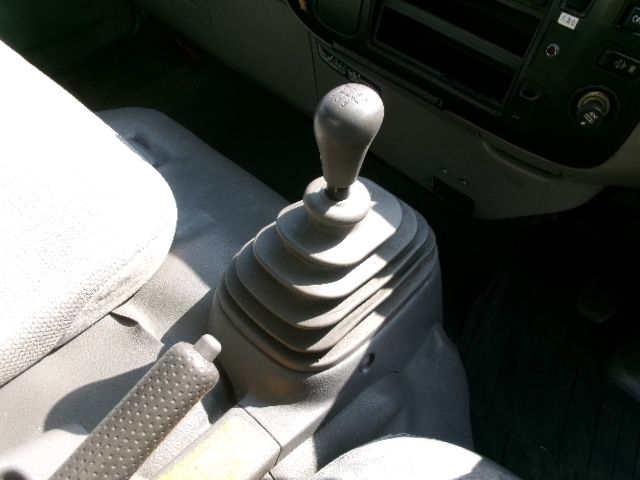 HINO DUTRO 2007 Image 31