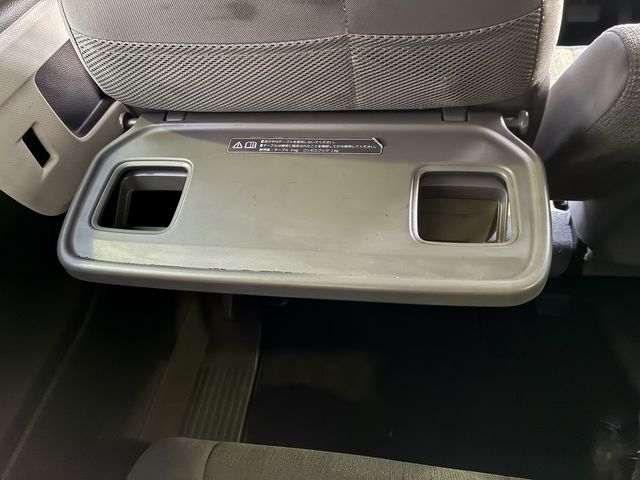 HONDA N BOX 2022 Image 31