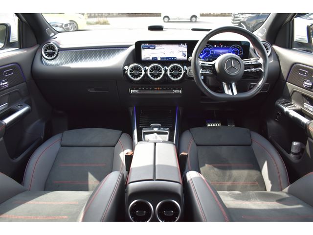 MERCEDES BENZ EQA 2025 Image 31