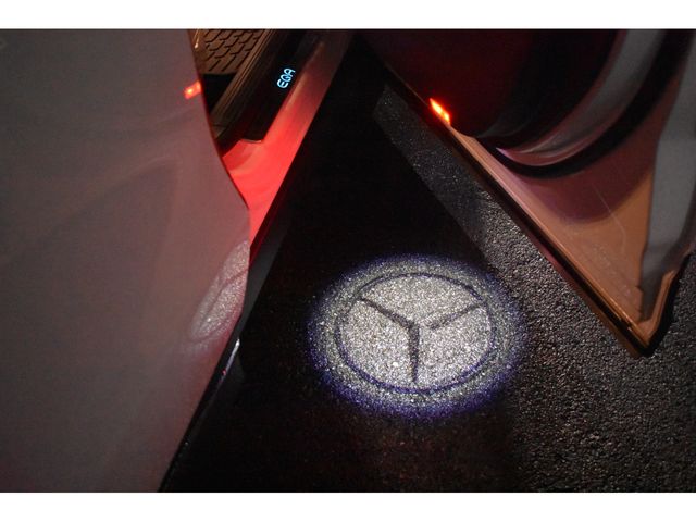 MERCEDES BENZ EQA 2025 Image 31