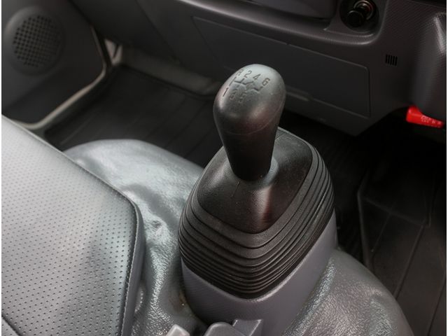 ISUZU ELF 2020 Image 31