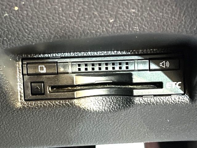 TOYOTA PRIUS 2016 Image 31