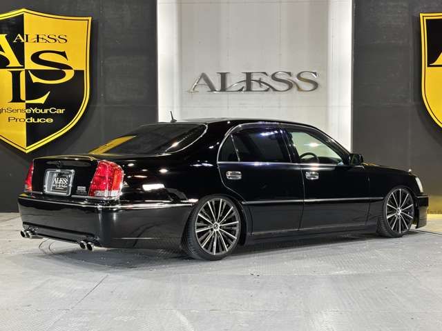 TOYOTA CROWN MAJESTA 2000 Image 31