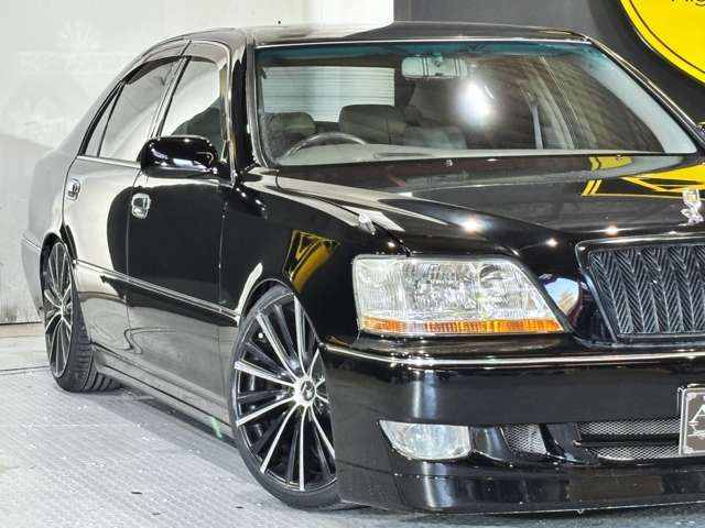 TOYOTA CROWN MAJESTA 2000 Image 31