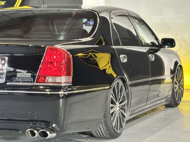 TOYOTA CROWN MAJESTA 2000 Image 31