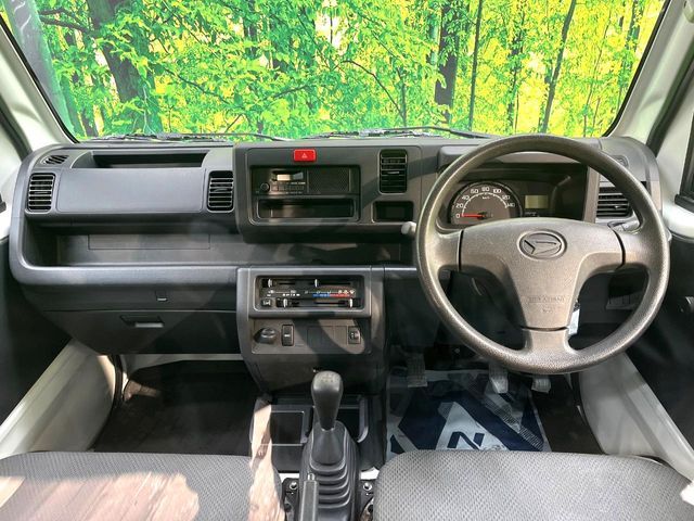 DAIHATSU HIJET TRUCK 4WD 2018 Image 31